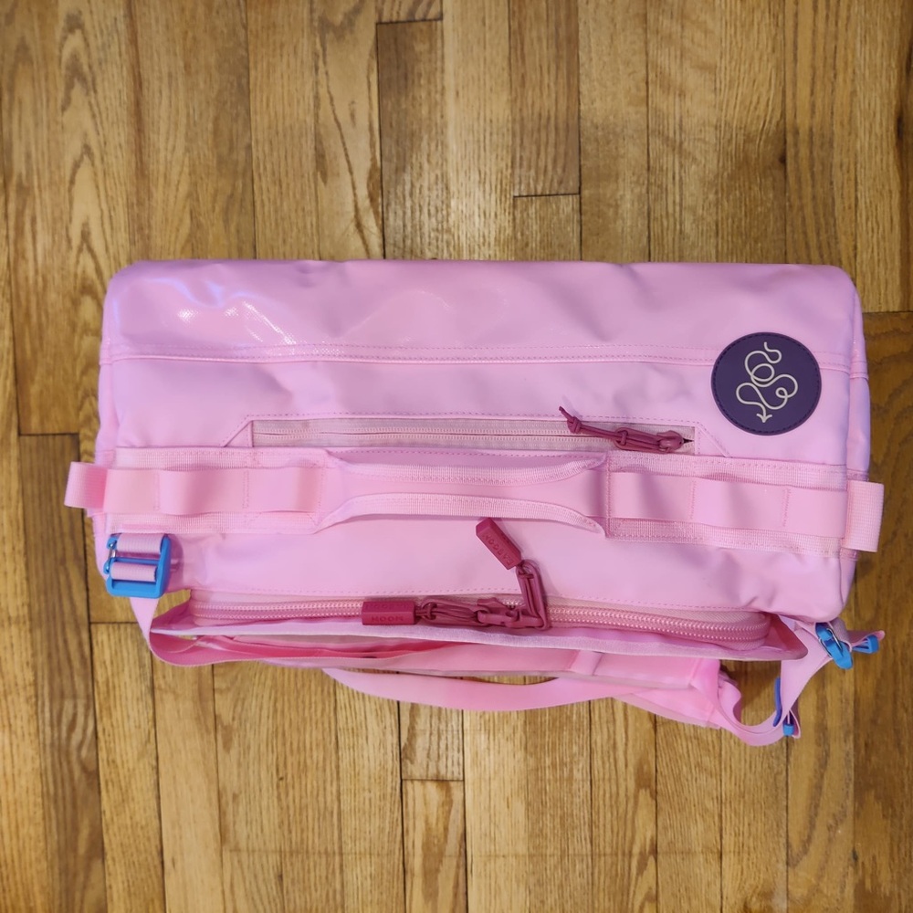 Baboon to the Moon Cotton Candy Pink Go Bag Mini 32L With Slight Discoloration - Picture 10 of 16